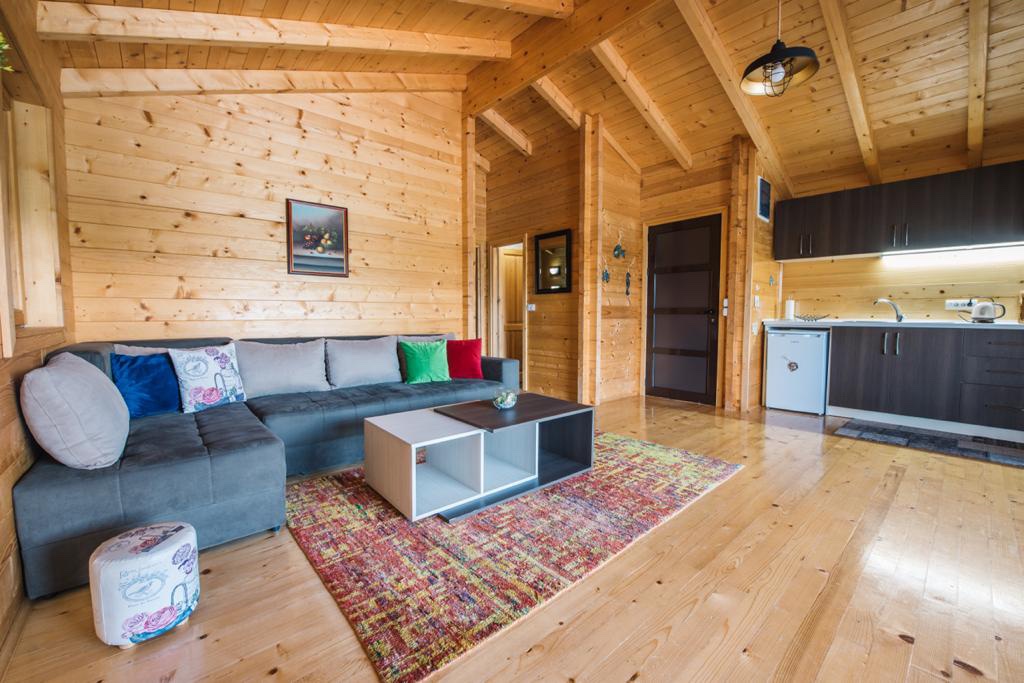 sojenica kuica emma enjoyadabojana