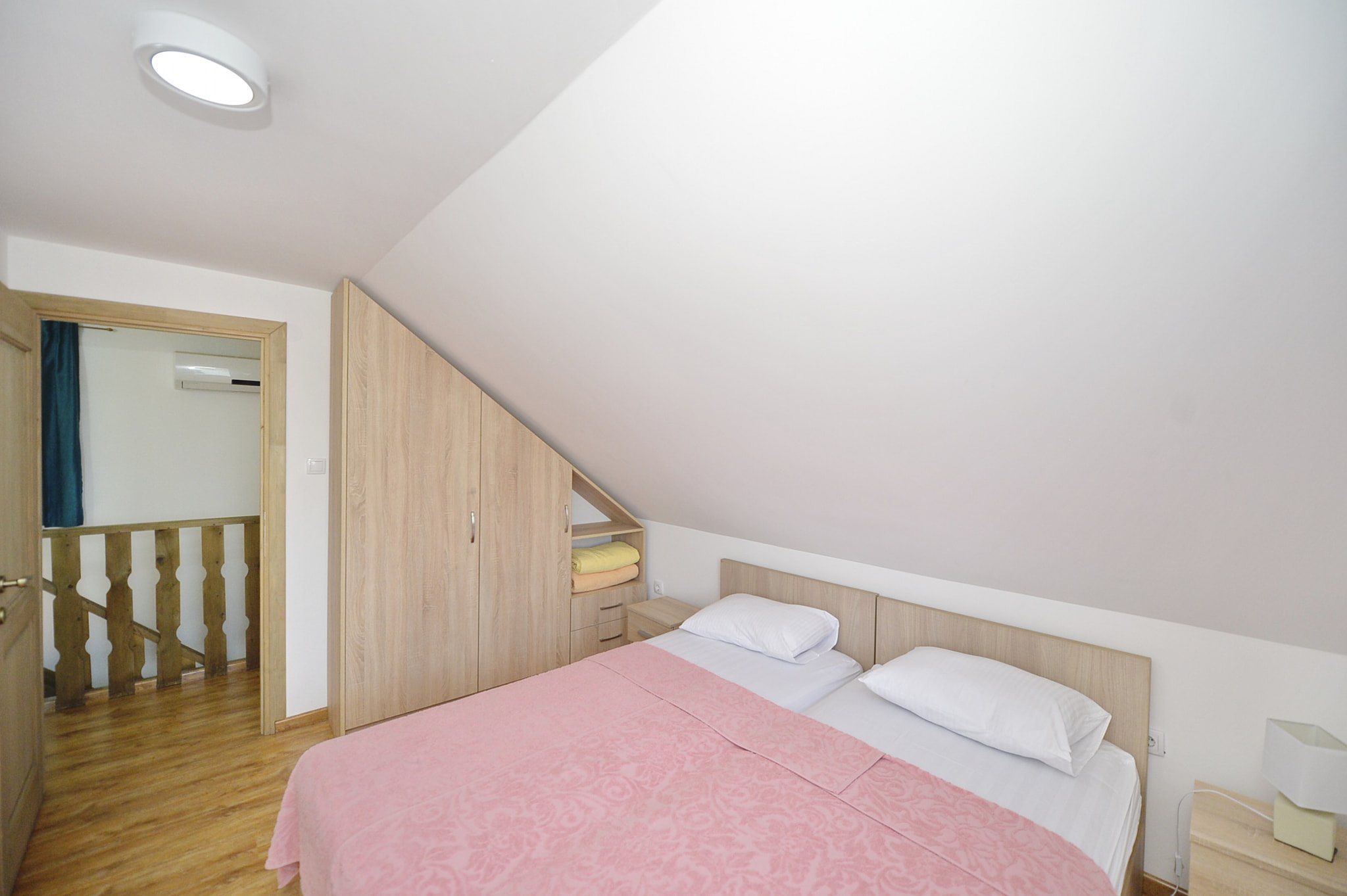 sojenica kucica FILIPA enjoyadabojana